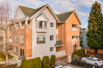 Whitecliff Retirement Residence in Surrey, BC - Building Photo - Building Photo