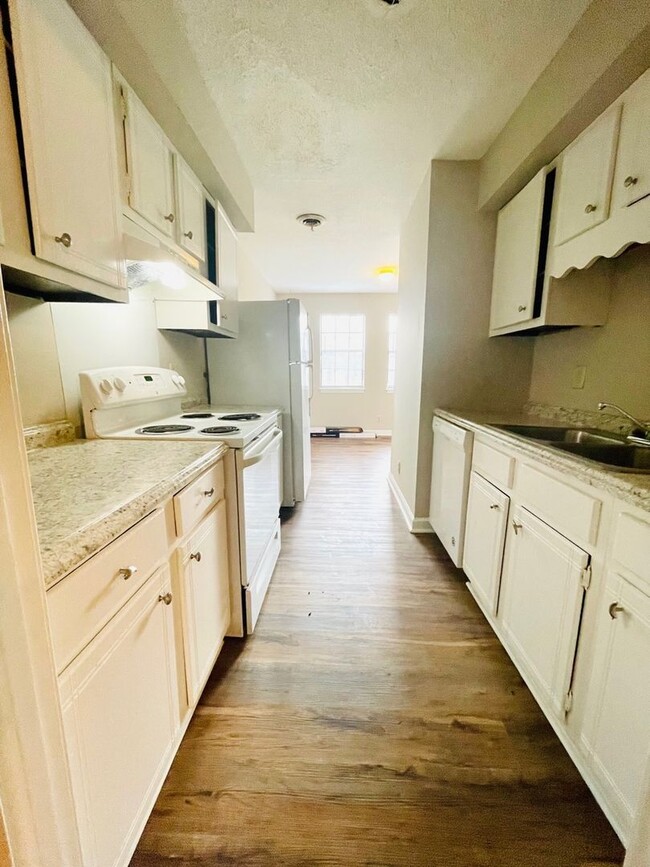 8 Davidfield Cove in Jackson, TN - Building Photo - Building Photo