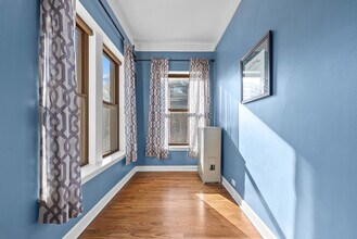 1526 W Belle Plaine Ave in Chicago, IL - Building Photo - Building Photo