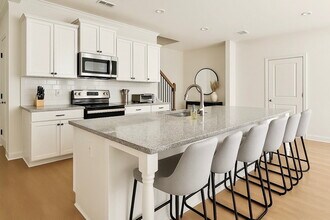 5348 Briggs St in Flowery Branch, GA - Building Photo - Building Photo