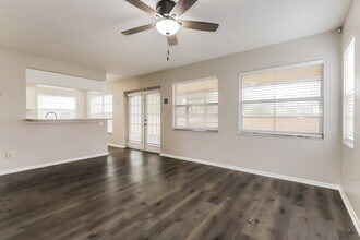 10903 Carnelian Ln in Riverview, FL - Foto de edificio - Building Photo