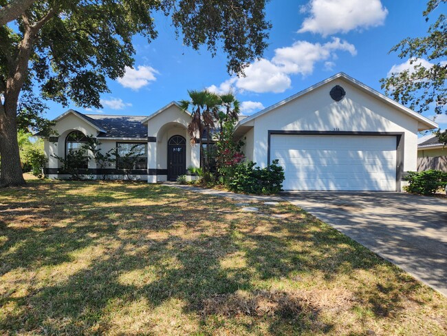 318 Arapahoe Ln NE in Palm Bay, FL - Building Photo - Building Photo