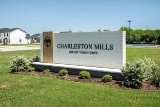Charleston Mills Luxury Townhomes in College Station, TX - Building Photo - Other