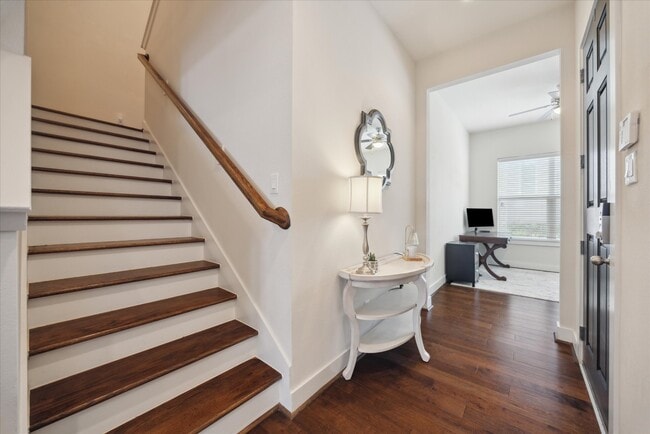 property at 8806 Hollister Pine Ct