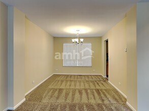 1906 Landings Ct in Joliet, IL - Foto de edificio - Building Photo