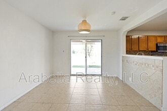 335 Cedron Chase in San Antonio, TX - Building Photo - Building Photo