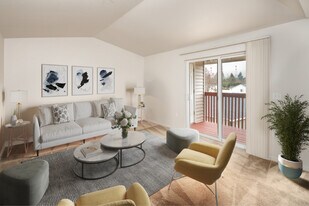 The Village Apartments in Keizer, OR - Building Photo