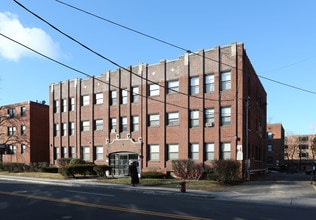 Garden Hill Apartments in Hartford, CT - Foto de edificio - Building Photo