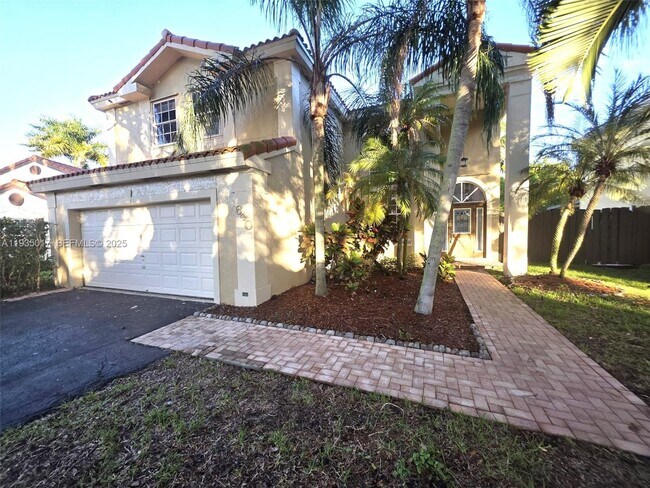 640 Rock Hill Ave in Davie, FL - Building Photo - Building Photo