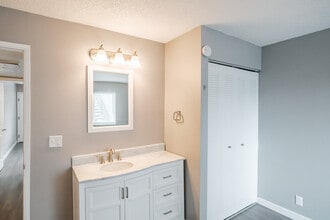 BEAUTIFULLY RENOVATED STUDIOS in Corvallis, OR - Building Photo - Building Photo