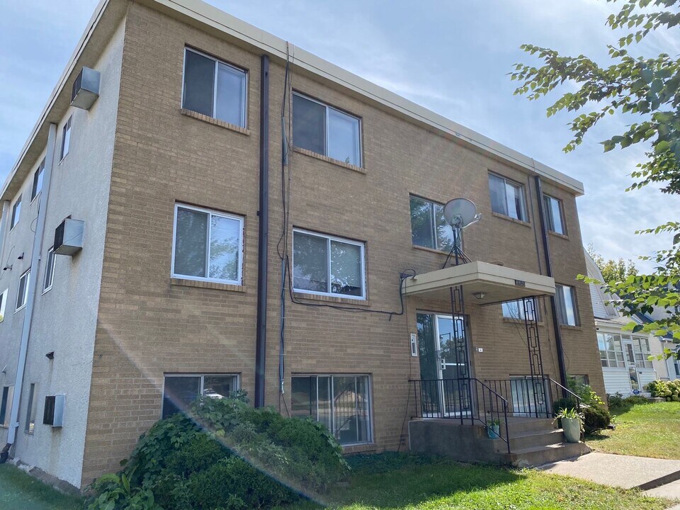 Central Flats in Minneapolis, MN - Foto de edificio