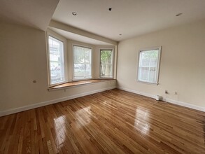 9 Gardner St, Unit 3 in Boston, MA - Foto de edificio - Building Photo