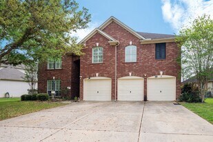 1823 Blue Water Bay Dr in Katy, TX - Building Photo