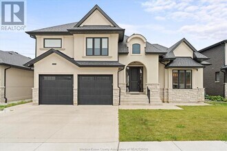 1408 Barkley Ave in Windsor, ON - Building Photo - Building Photo