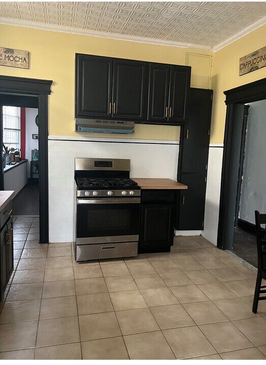 283 Clifton Ave, Unit Clifton in Newark, NJ - Building Photo