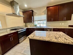 5722 Fort Sumter Ln in Houston, TX - Building Photo - Building Photo