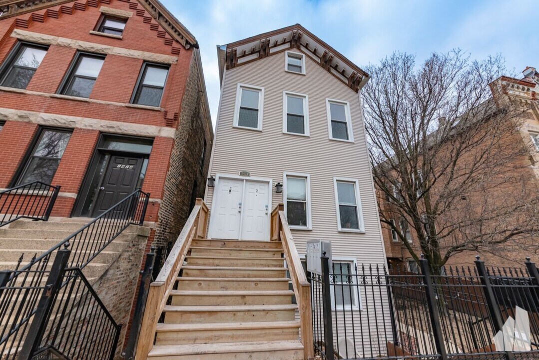 1426 N Greenview Ave in Chicago, IL - Foto de edificio