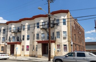 62-66 Hamilton Ave in Passaic, NJ - Building Photo - Building Photo