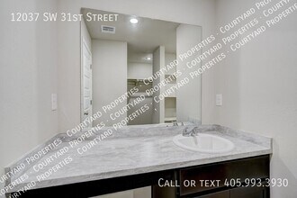 12037 SW 31st St in Yukon, OK - Building Photo - Building Photo