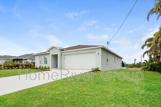3919 NW 41st St in Cape Coral, FL - Building Photo - Building Photo