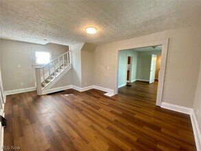 748 Merton Ave in Akron, OH - Building Photo - Building Photo