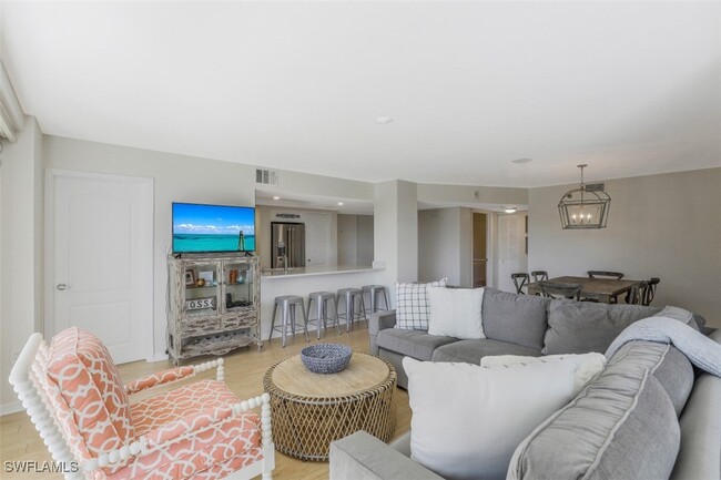 property at 5501 Heron Point Dr