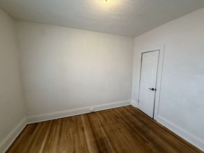 14148 Superior Rd in Cleveland Heights, OH - Foto de edificio - Building Photo