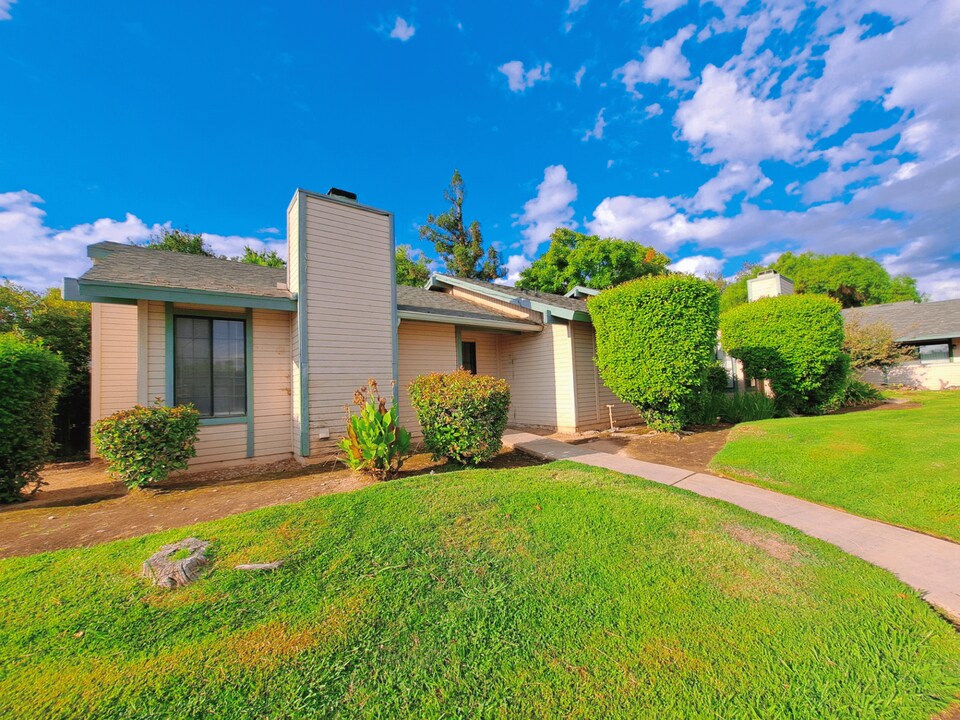 4634 N Charles Ave in Fresno, CA - Building Photo