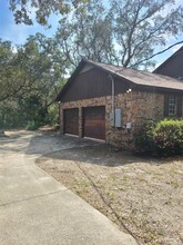 3023 Laurel Dr in Gulf Breeze, FL - Building Photo - Building Photo