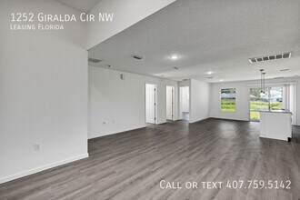 1252 Giralda Cir NW in Palm Bay, FL - Building Photo - Building Photo