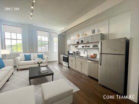 1810 Madison Ave in Kansas City, MO - Building Photo