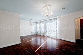 2600 Dracena St in Bakersfield, CA - Building Photo - Building Photo