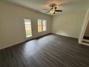 606 S Blackmon St in Benson, NC - Building Photo - Building Photo