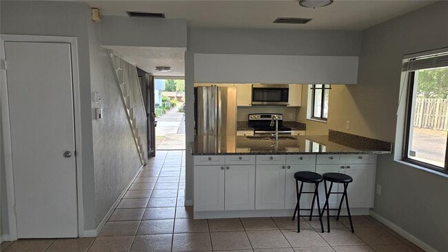 3600 SW 19th Ave in Gainesville, FL - Foto de edificio - Building Photo