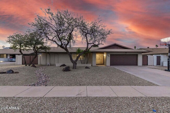 property at 10844 N 37th Pl