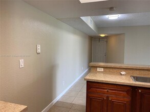 9144 W Atlantic Blvd in Coral Springs, FL - Building Photo - Building Photo