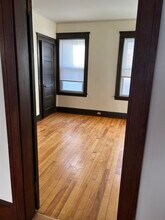 90 Lovell St, Unit #2 in Worcester, MA - Foto de edificio - Building Photo