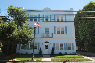 529 Park Ave in Scotch Plains, NJ - Foto de edificio - Building Photo