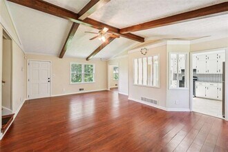 498 Cole Dr SW in Lilburn, GA - Building Photo - Building Photo