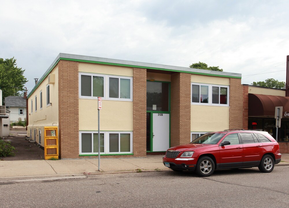 2126 N 44th Ave in Minneapolis, MN - Foto de edificio