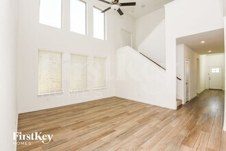 2512 Northcote Dr in Fort Worth, TX - Building Photo - Building Photo