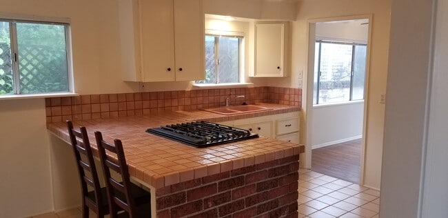 property at 2112 Clifford St