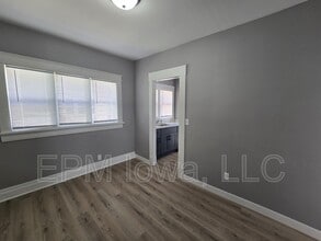 733 Baltimore St in Waterloo, IA - Building Photo - Building Photo