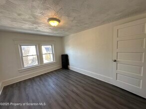 16 Sterling Ave in Wilkes-Barre, PA - Building Photo - Building Photo