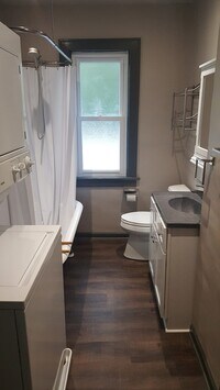 126 E Main St, Unit 2 photo'