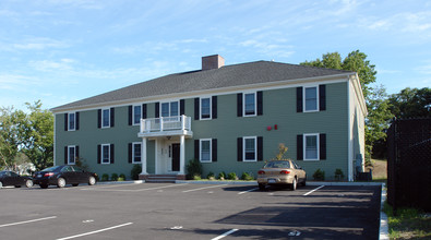 948 Washington St in Weymouth, MA - Foto de edificio - Building Photo