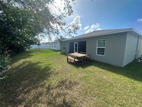 620 Hillview Lp in Haines City, FL - Building Photo - Building Photo