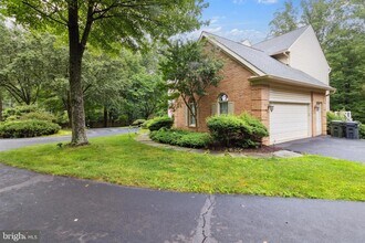 4427 Brookside Dr in Alexandria, VA - Building Photo - Building Photo