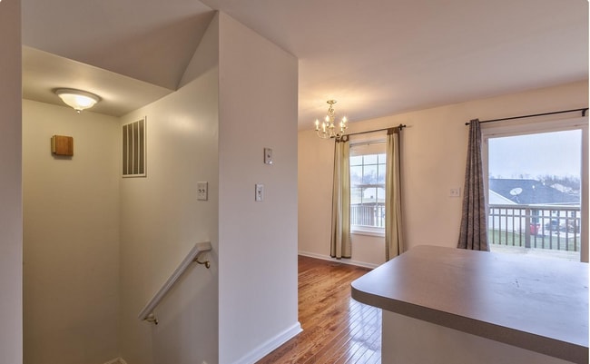 106 Sir Washington St in Inwood, WV - Building Photo - Building Photo