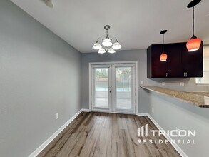2543 Golden Poinciana Pl in Sarasota, FL - Building Photo - Building Photo